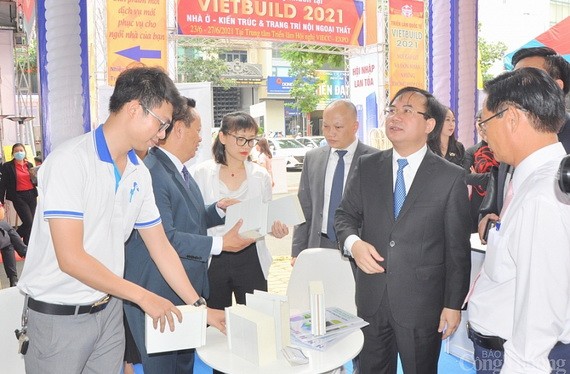 本市 133 地点举办商贸展销会 在本市举办的某展销会。(图源:工商报)