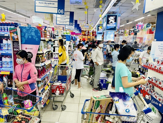 TPHCM đã dự trữ 120.000 tấn hàng hóa, siêu thị tăng thời ...