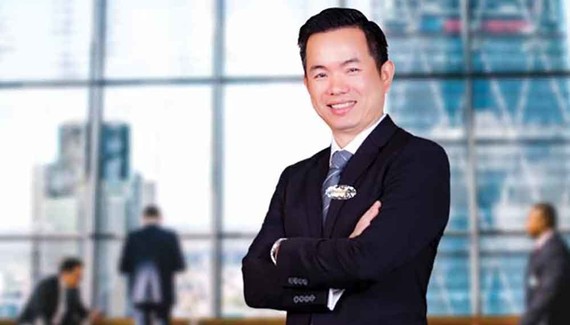 Truy nã quốc tế Tổng Giám đốc Công ty Nguyễn Kim Truy nã quốc tế đối với Phạm Nhật Vinh, Tổng Giám đốc Công ty Nguyễn Kim