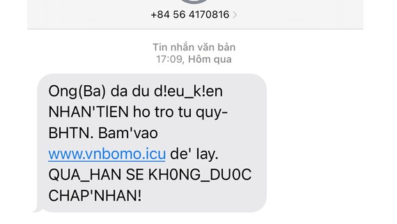 Tin nhắn gửi đến số điện thoại của chị Ng. nhằm lừa đảo. Ảnh: C.T