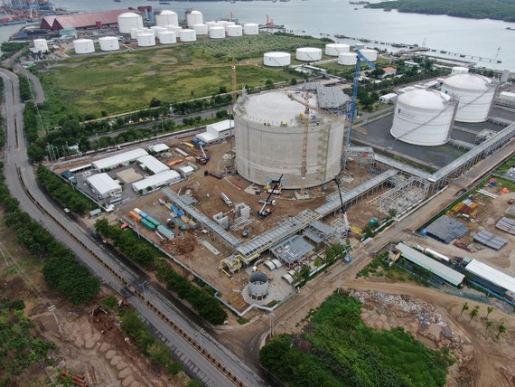 Tích cực chuẩn bị cho nhập khẩu và kinh doanh LNG (khí thiên nhiên hoá lỏng) tại Việt Nam