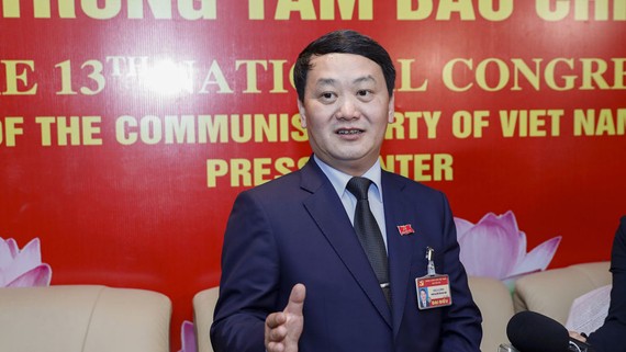 Đồng chí Hầu A Lềnh, Phó Chủ tịch kiêm Tổng thư ký Ủy ban Trung ương MTTQ Việt Nam. Ảnh: VIẾT CHUNG