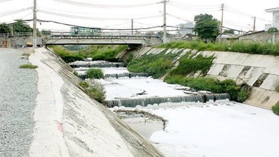 Ba Bo Canal is still polluted (PHoto: SGGP)