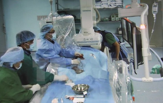 A surgery in Heart Hospital in Can Tho City (Illustrative photo: VNA)