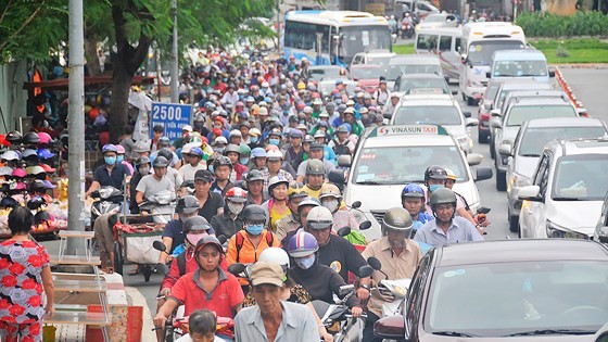 Overloaded traffic infrastructure results in congestions in HCMC