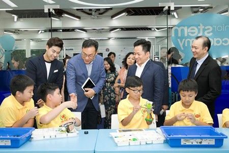 S.hub Kids has been officially launched at the HCMC General Science Library