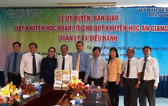 $429,242 given disadvantaged students in An Giang Province