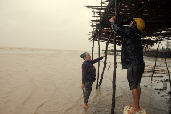 Residents in Ben Tre prepare for typhoon ( Photo: SGGP)