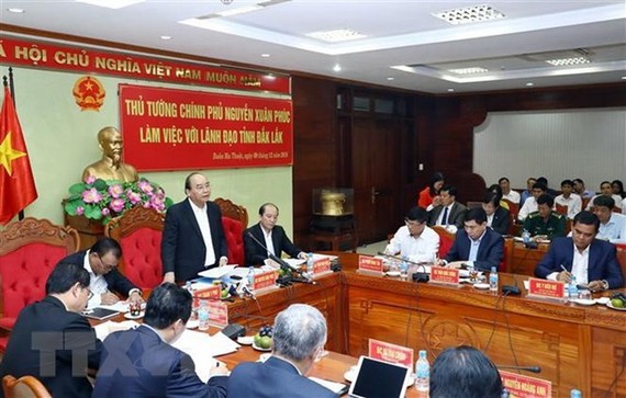 Prime Minister Nguyen Xuan Phuc holds working session with Dak Lak leaders (Source: VNA)