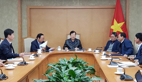 At the meeting (Deputy Prime Minister Trinh Dinh Dung emphasized the need to speed up the North-South expressway project’s which plays an important role in developing the country’s socio-economy growth at a yesterday meeting with relevant agencies on revi