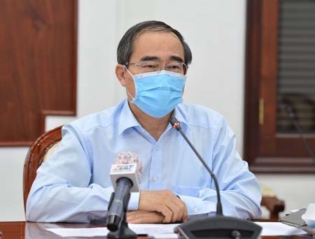 Party Chief Nguyen Thien Nhan delivered his speech at the teleconference about Covid-19 fight on April 20, 2020. (Photo: SGGP)