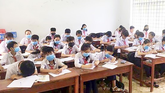 Ministry proposes compulsory face masks at schools