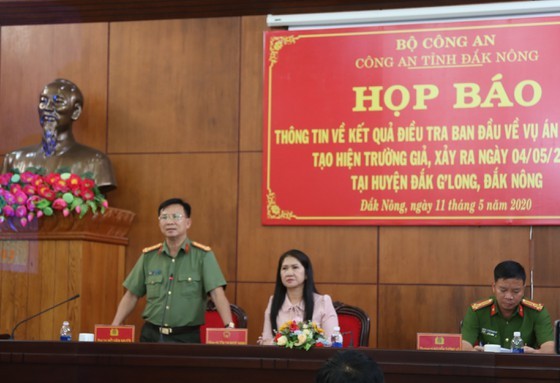 Director of Dak Nong Province Colonel Ho Van Muoi at the press brief (Photo: SGGP)