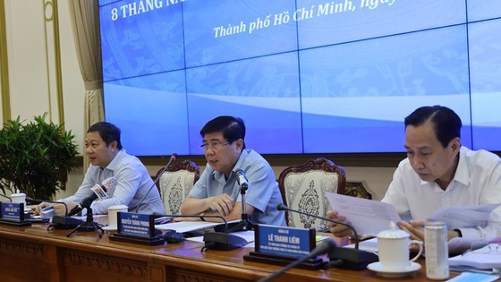 Chairman Phong at the meeting (Photo: SGGP)
