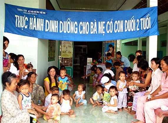 Vietnam is facing a challenge to improve its human capital index is the high proportion of stunted children *Photo: SGGP)