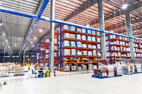 Many e-commerce companies are expanding their warehouse networks to meet growing demand. — VNS Photo