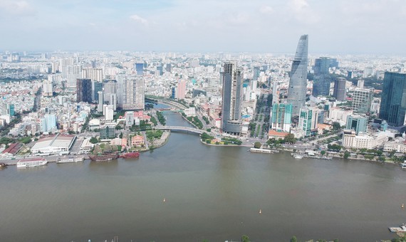 HCMC’s raw water is mainly extracted from surface water of Dong Nai and Saigon rivers (Photo: SGGP)