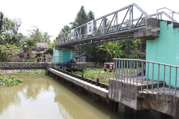 A saltwater-prevention sluice in Vi Thanh city in the Mekong Delta province of Hau Giang. (Photo: VNA)