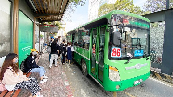 HCMC adopts solutions to increase public transport use (Photo: SGGP)