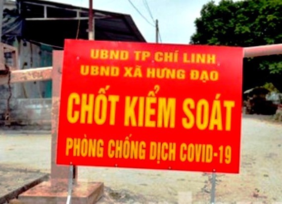 A checkpoint in Chi Linh City, the Northern province of Hai Duong. Most patients are linked to the fresh Covid-19 outbreak in Chi Linh (Photo: SGGP)
