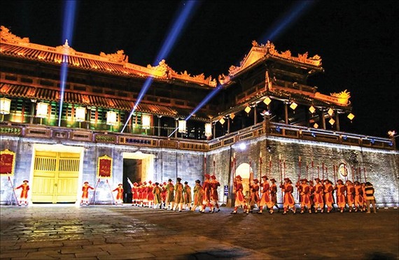 Hue Imperial Citadel at night (Photo: baothuathienhue.vn)