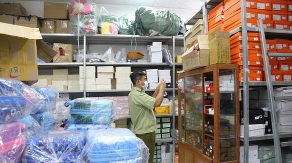 City discovers warehouse containing products without origin