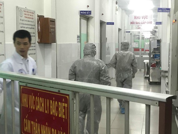 Khu vực hai cha con bệnh nhân người Trung Quốc vẫn đang được theo dõi và điều trị tại Bệnh viện Chợ Rẫy