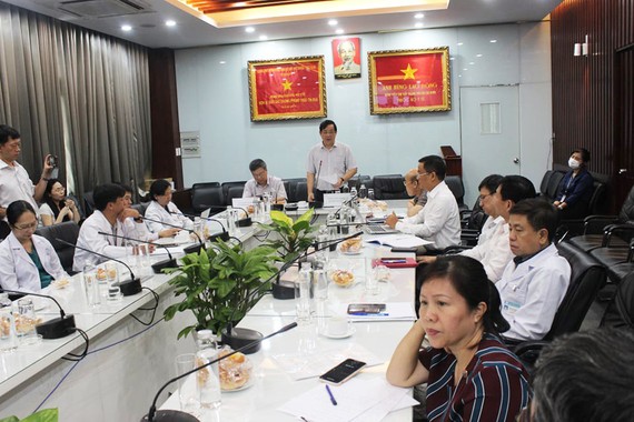PGS-TS Lương Ngọc Khuê, Cục trưởng Cục quản lý Khám chữa bệnh phát biểu tại buổi hội chẩn