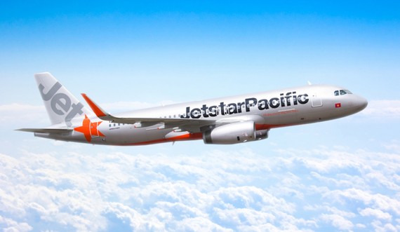 Bay Jetstar Pacific 4 khách được hoàn 1 trên tất cả đường bay nội địa
