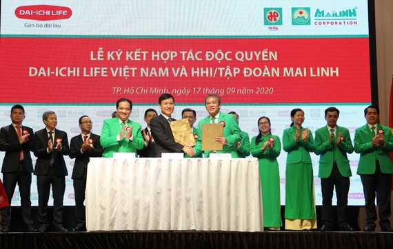 Dai-ichi Life Việt Nam và HHI/Tập đoàn Mai Linh ký kết Hợp tác độc quyền 15 năm