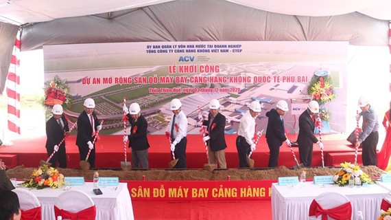 Khởi công Dự án Mở rộng sân đỗ máy bay - Cảng hàng không quốc tế Phú Bài”. Ảnh: ACV