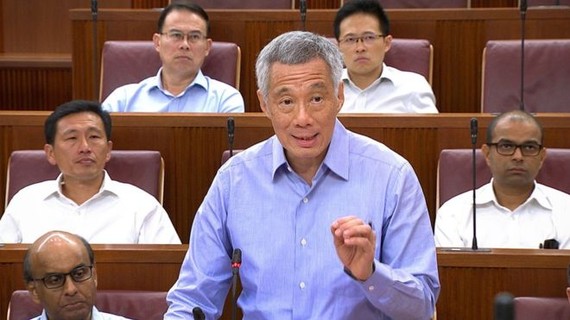 新加坡總理李顯龍當日在國會上發表題為“歐思禮路38號：濫用權力的指控”的聲明。（圖源：AFP/GETTY IMAGES）