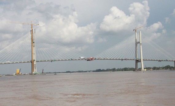 連接前江兩岸的高嶺橋已成功合龍。（圖源：制申）