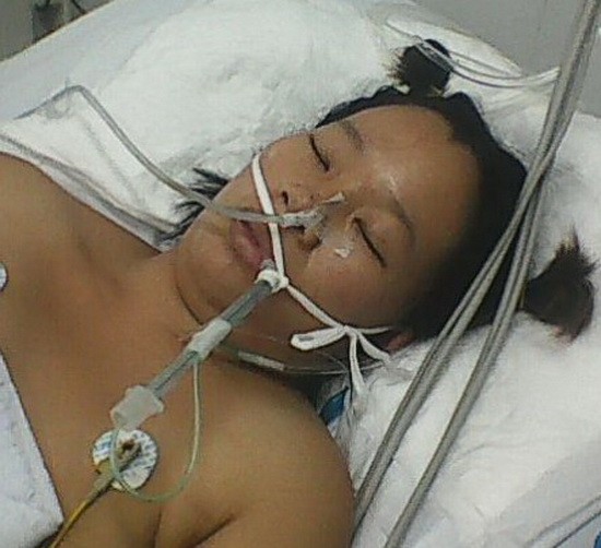 阮黃秋莊在大水鑊醫院的重症急救室內醫治昏迷。