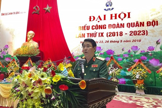 越南人民軍總政治局主任梁強上將在會上致開幕詞。（圖源：越林）