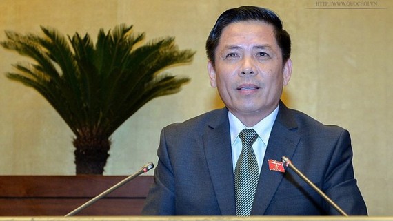 交通與運輸部長阮文體將於本月4日上午首次答詢國會代表的質詢。（圖源：Quochoi.vn）