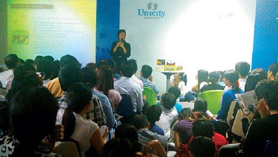 圖為Unicity Marketing VN傳銷公司的產品推介會現場一瞥。