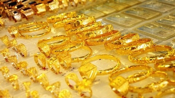 昨(16)日，各金店一律把SJC黃金每兩價格調升至4200萬元，比上週末上漲15萬至20萬元。（示意圖源：互聯網）
