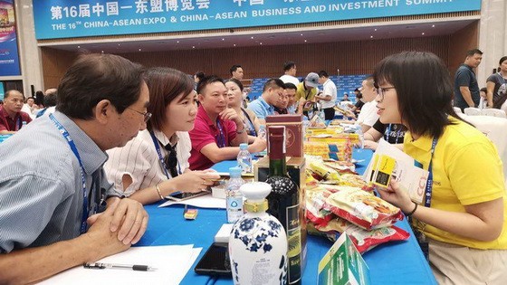 越中企業參加貿易配對活動。