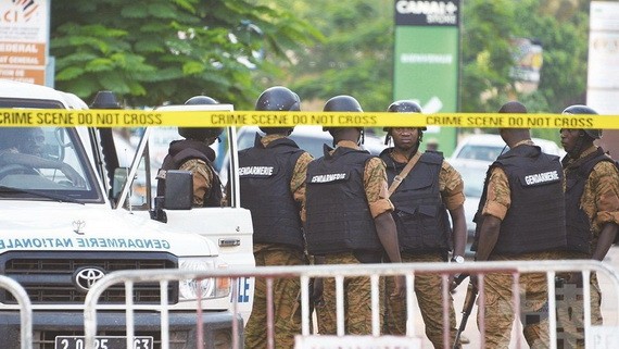武警封鎖事發現場。（圖源：Getty Images）