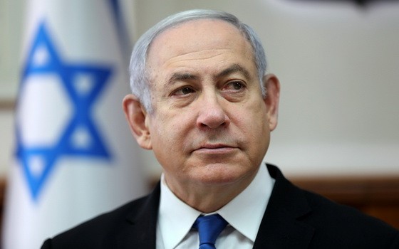 12月2日，以色列總檢察長曼德爾卜利特正式提交對涉嫌三起貪腐案的內塔尼亞胡的起訴書。（圖源：路透社）