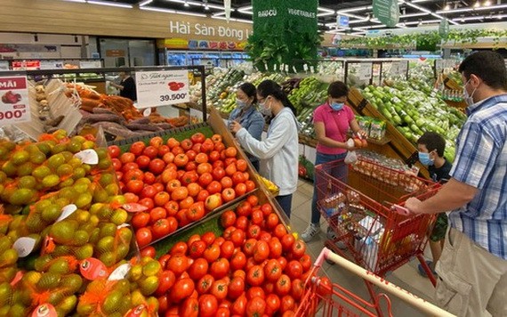 各超市售賣的果蔬量充足。
