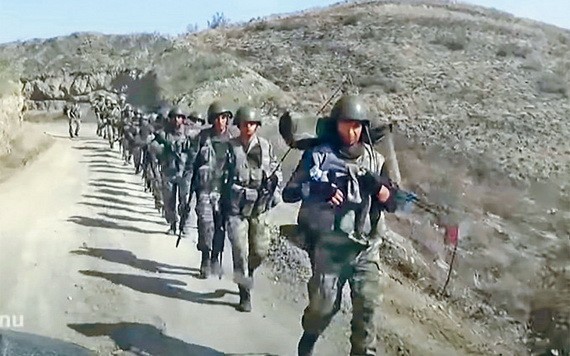阿塞拜疆軍隊在納卡地區挺進。（圖源：互聯網）
