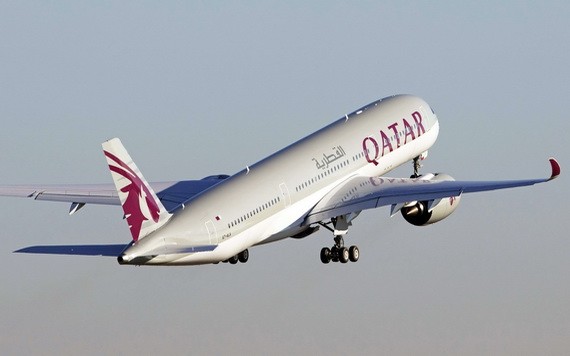 圖為卡塔爾航空的一架客機在起飛。（示意圖源：EPA）