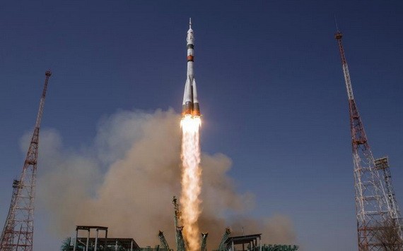 當地時間3月22日，俄羅斯“聯盟-2.1a”運載火箭已攜帶18個國家的38顆衛星，從哈薩克斯坦拜科努爾發射場發射升空。（圖源：互聯網）