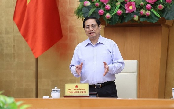 政府總理范明政在會議上發表指導意見。