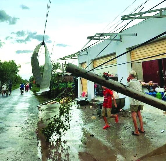 檳椥省旋風致多住房倒塌