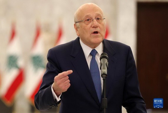 9月10日，黎巴嫩候任總理米卡提在黎巴嫩總統府巴卜達宮會見記者。 （圖源: 新華社）