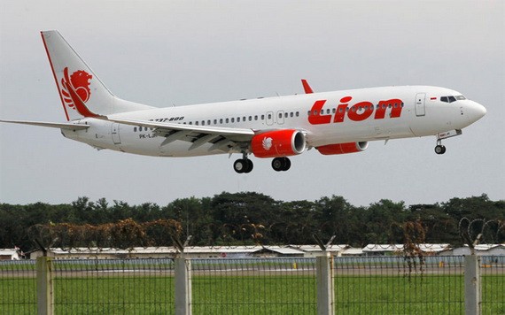 圖為印尼獅子航空公司的一架波音737 MAX客機正在起飛。（圖：互聯網）