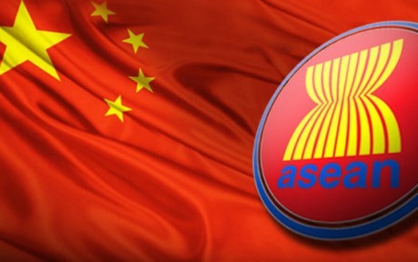 Foreign Ministers from ASEAN and China officially approved the draft framework of the Code of Conduct in the East Sea (COC) on August 6 in Manila, the Philippines (Source: Internet)